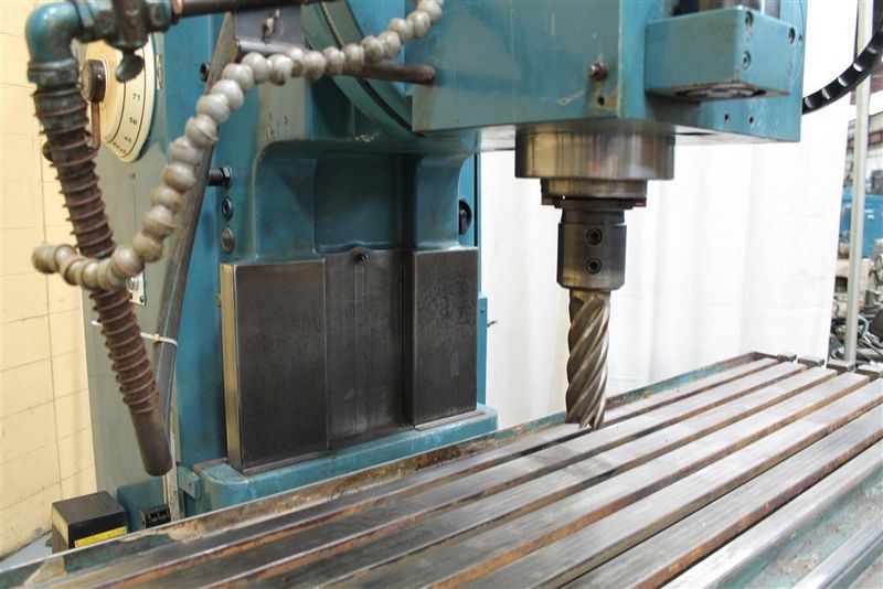 HECKERT FSS 400/S VERTICAL MILL: STOCK #61355
