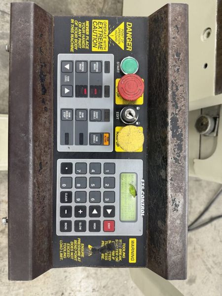 Accurpress 710010 100 Ton x 10′ 3-Axis CNC Hydraulic Press Brake