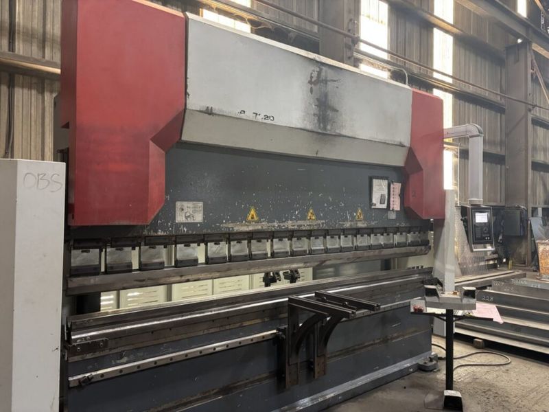 JMT ADR 37220 242 Ton x 12′ CNC Hydraulic Press Brake ( 2016 )