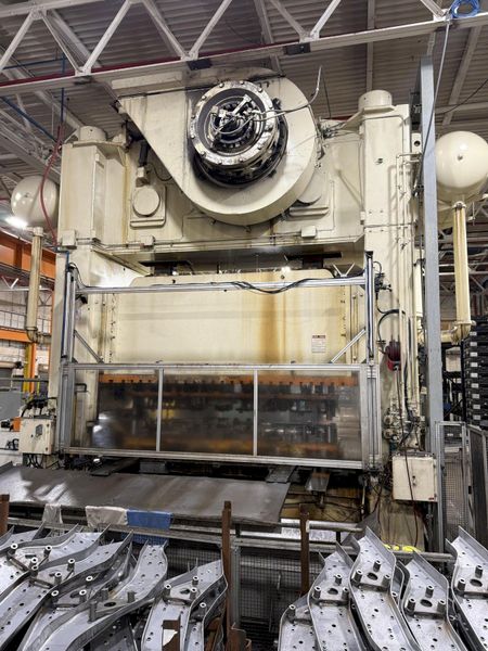 1250 ton Verson Press REBUILT - Straight Side Progressive Die Mechanical Stamping Press For Sale