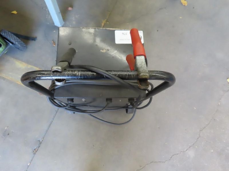 Schumacher 2/10/50 Amp Charger 125/225 AMP Starter Charger w Batter Charger for 6/12 Volt Battery- Auction Item