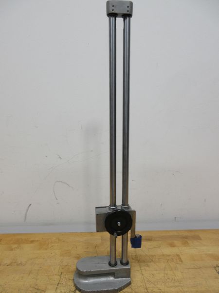 Shars Dual Column 24" Digital Height Stand- Auction Item