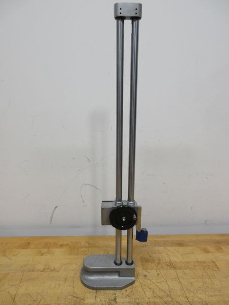 Shars Dual Column 24" Digital Height Stand- Auction Item