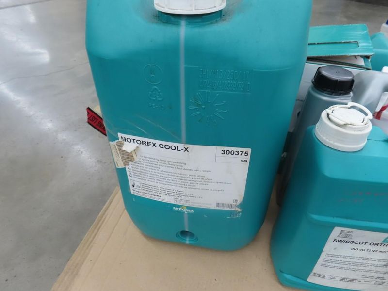 Assorted Cleaning Supplies and Spray Bottles, Spindle Lube And MORE!- Auction Item