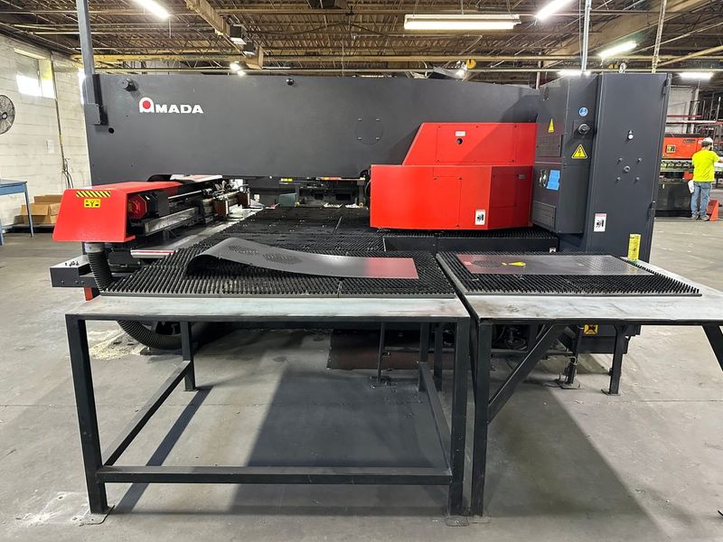 Amada AE 225NT 22 Ton CNC Turret Punch (2014)