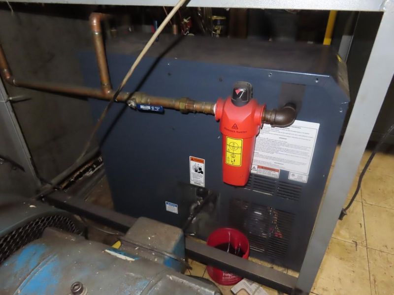 Zeks HeatSink 75HSGA100 Air Dryer- Auction Item