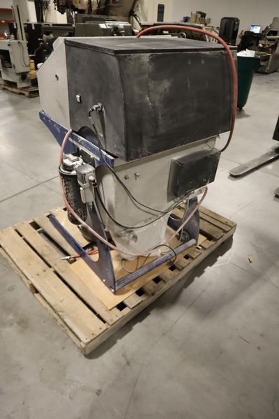 Comco CTR200-1 Pro Center Plus Micro-Abrasive Blast Workstation with Air Tank- Auction Item