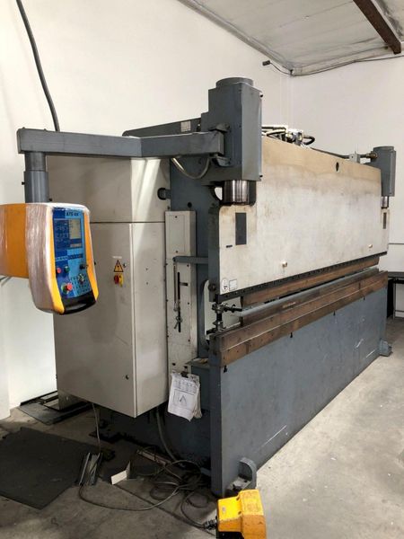 150 Ton x 12' Atlantic Hydraulic Press Brake