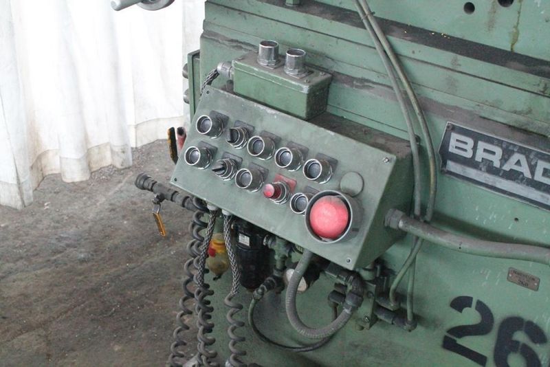 48' X 16 GA BRADBURY 5-ROLL STRAIGHTENER WITH EDGE GUIDES: STOCK #64616