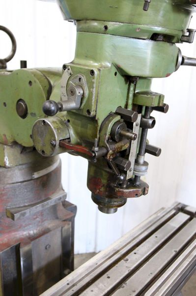 2 HP DOALL MODLE #GPM-200V VERTICAL RAM TYPE MILL: STOCK #71026