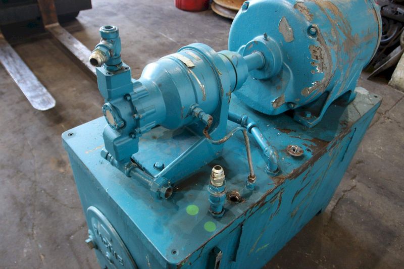 30 HP RACINE HYDRAULIC TANK: STOCK #72753