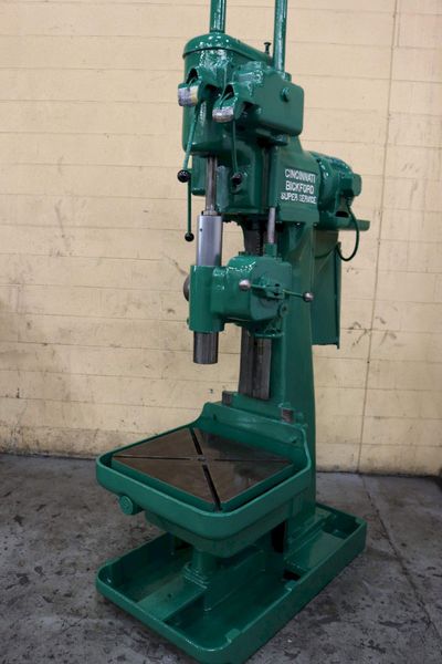 28' CINCINNATI SINGLE SPINDLE DRILL: STOCK #73120