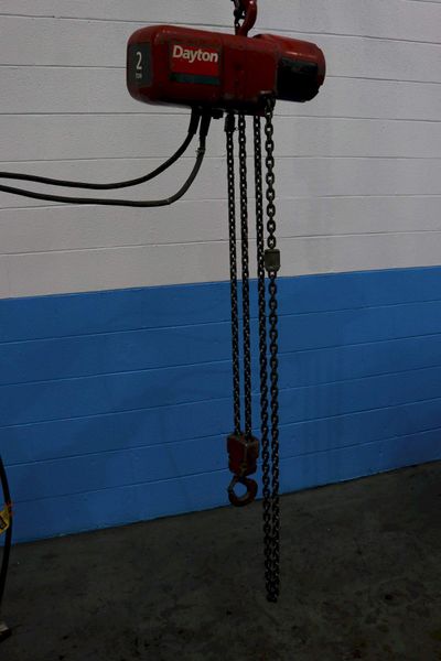 2 TON DAYTON ELECTRIC CHAIN HOIST:  STOCK #73568