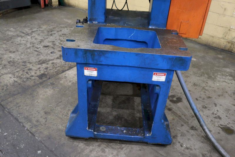 60 TON MINSTER GAP PRESS STOCK: #72977