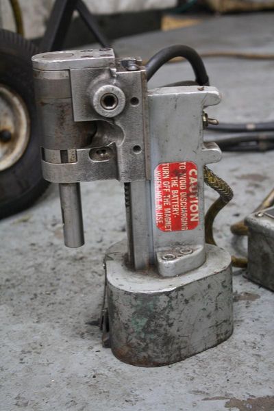 LAMINA DRILL PORTABLE MAGNETIC DRILLING & TAPPING MACHINE: STOCK #65533