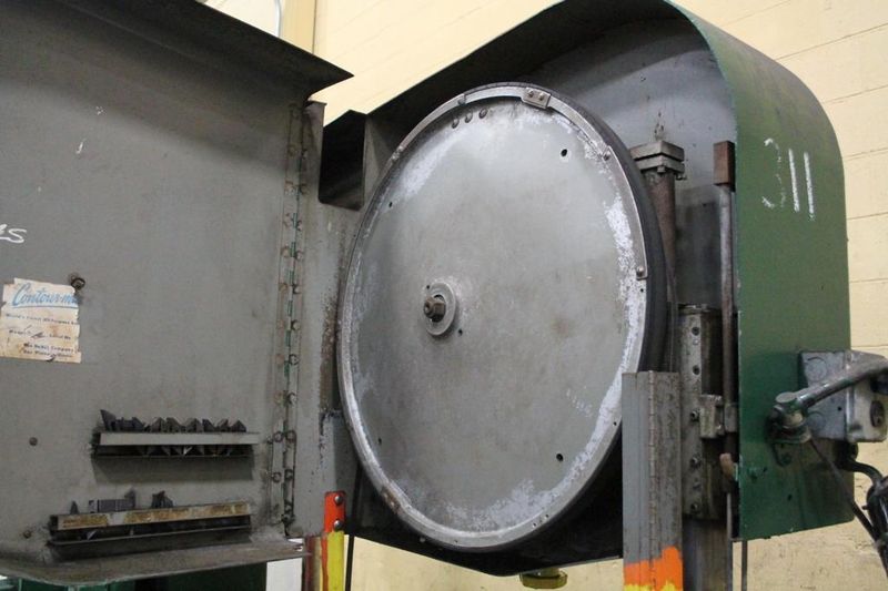 60' DOALL VERTICAL BAND SAW STOCK #63901