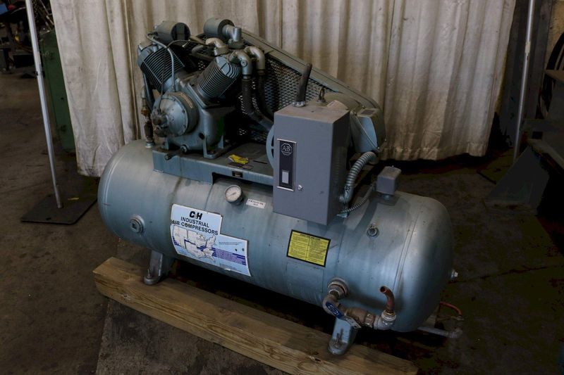 10 HP C & H AIR COMPRESSOR: STOCK #73443