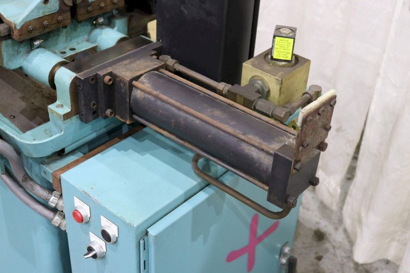 KEY MODEL #RC-20 THREAD ROLLER: STOCK #72601