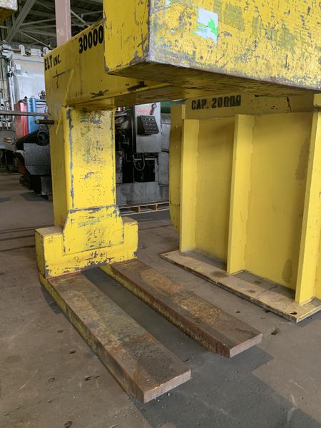 30,000 LB 15 TON ENGINEERED LIFTING TECHNOLOGIES SKID PALLET LIFTER: STOCK #10602