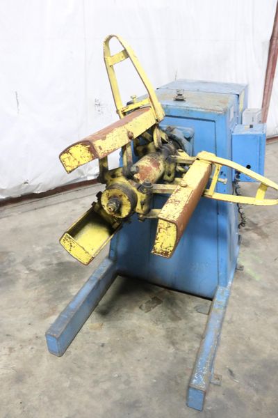 4000 LB 2 TON x 18" PRESS ROOM EQUIPMENT NON POWERED MODEL #PR-124000-NAB-H PULL OFF UNCOILER CO
