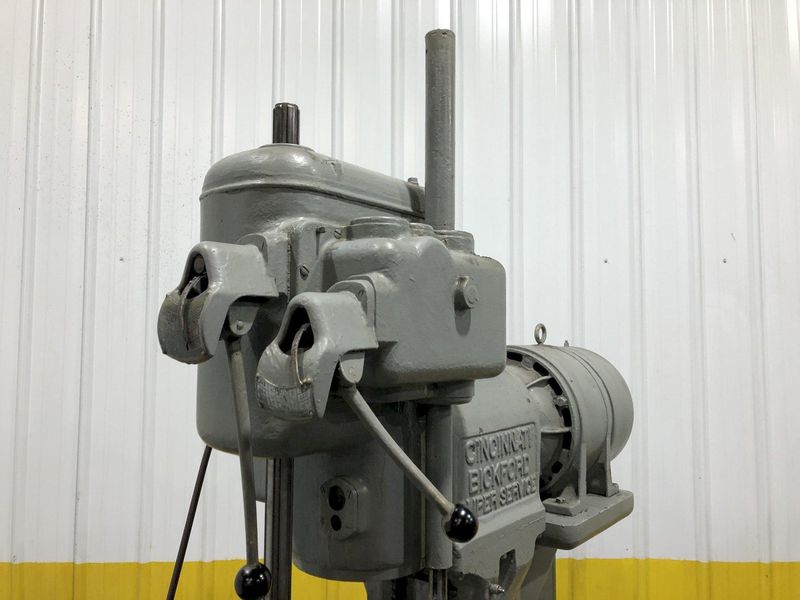 24" CINCINNATI BICKFORD SUPER SERVICE SINGLE SPINDLE DRILL PRESS: STOCK #19163
