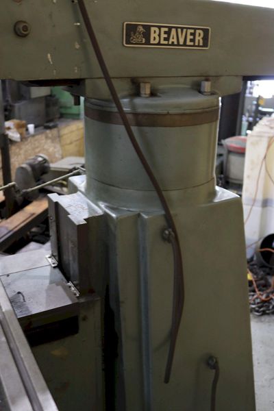 2 HP BEAVER VERTICAL RAM TYPE MILL: STOCK #73241