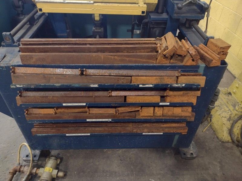 24" X 36" FELDMAN MODEL FF-24 DOUBLE WING TANGENT BENDER / BRAKE: STOCK #16172