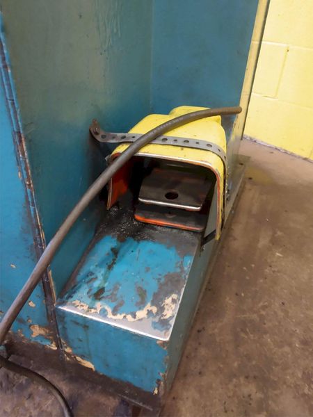 16" T-DRILL / UTE "STRAIGHT-O-MATIC"  MODEL 250 BLADE & PART CORRECTIVE STRAIGHTENER: STOCK #135