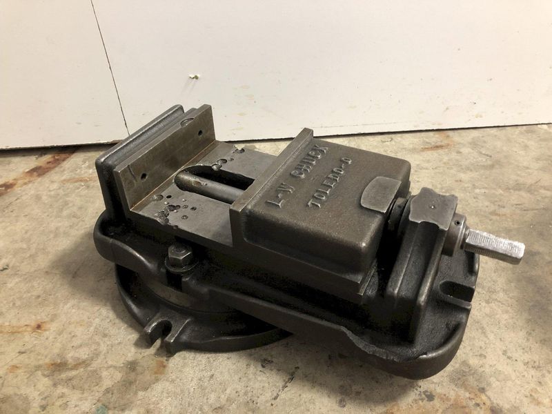 6" L-W CHUCK TOLEDO VISE WITH SWIVEL BASE: STOCK 17548