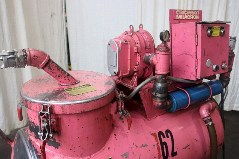 100 GALLON CINCINNATI MILACRON SUMP SUCKER PUMP SYSTEM: STOCK #70572