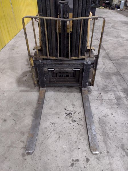 3,000 LB HYSTER MODEL #E45XM-27 ELECTRIC LIFT TRUCK FORKLIFT: STOCK #20642