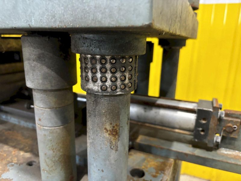 12 TON AIRAM 4-POST PNEUMATIC CUTOFF PRESS: STOCK #21325
