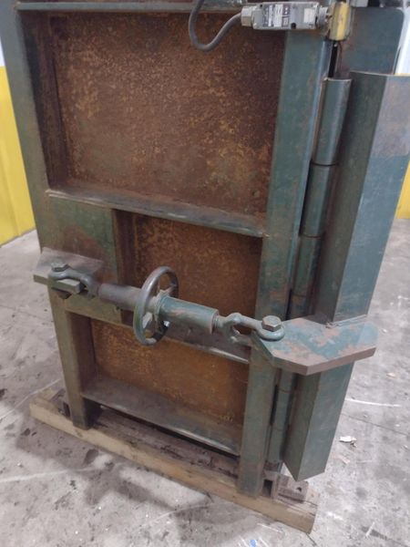 48" X 48" X 24" EPCO VERTICAL HYDRAULIC BALER: STOCK #22919