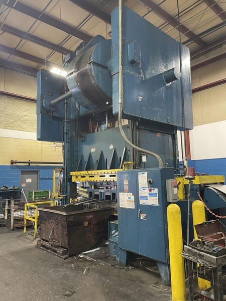 500-ton Bliss SC2-500-108-60 Straight Side Mechanical Metal Stamping Press, Year 1989 Full Rebui