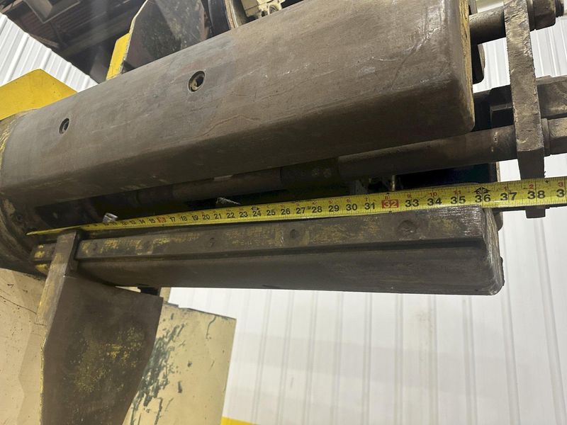 16,000 LBS X 30" X 84" OD ROWE MODEL #16030-DSV MOTORIZED COIL REEL UNCOILER: STOCK #22333