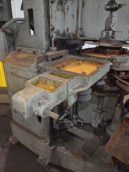 30" BESLY MODEL #918 VERTICAL DOUBLE DISC SPRING GRINDER: STOCK #10757