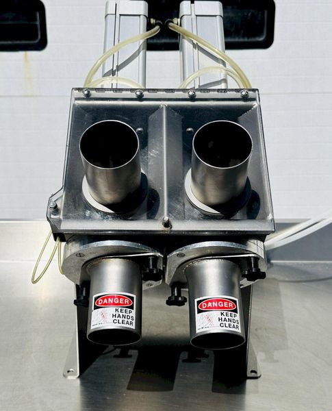 TS Designs Inc.  |  Pneumatic Dual Air Wedger For Various Vegetables