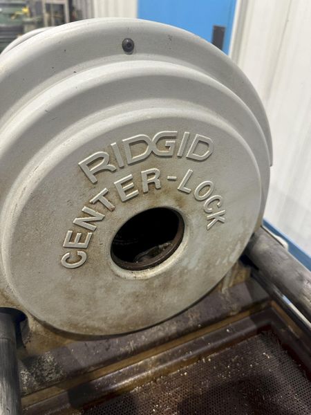 2" RIDGID MODEL # 1822- I BOLT & PIPE THREADER: STOCK #77605