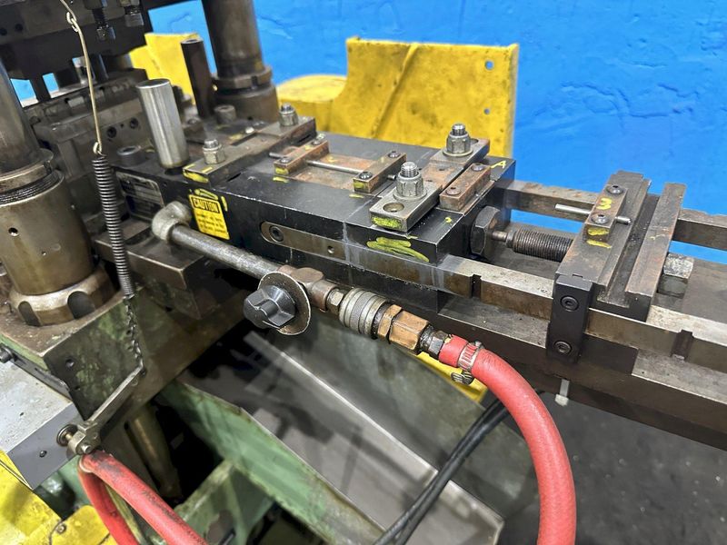 25 TON HENRY & WRIGHT 4 POST CUTPRESS & STOCK FEEDER: STOCK #77500
