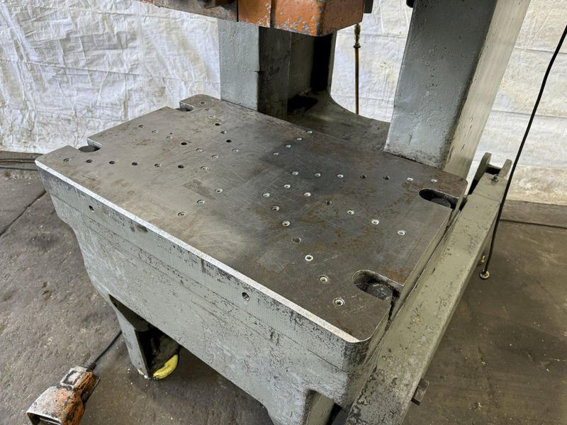 ROTO FINISH DEBURRING & FINISHING MACHINE: STOCK #77162
