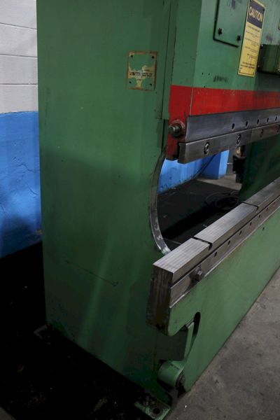 135 X 12' CINCINNATI CB10 HYDRAULIC PRESS BRAKE: STOCK #76420