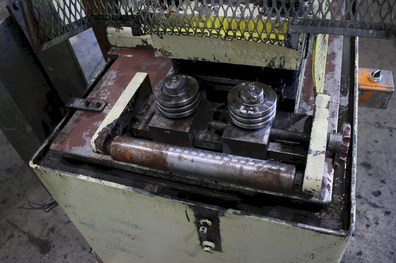 TISHKEN MODEL #7R-6 LEVELER/FEEDER/STRAIGHTENER: STOCK #75073