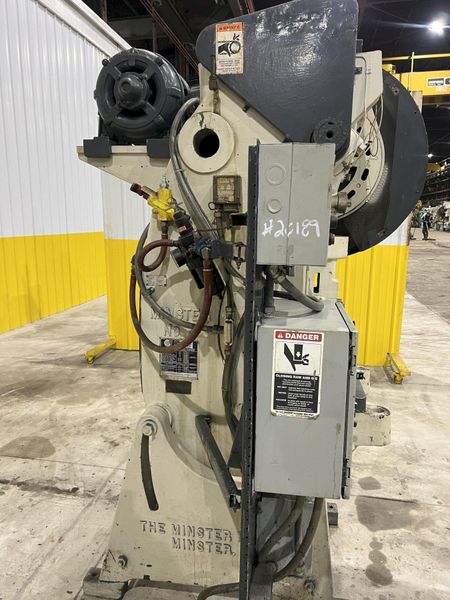 32 TON MINSTER MODEL #4 OBI PRESS, 3" STROKE: STOCK #20189