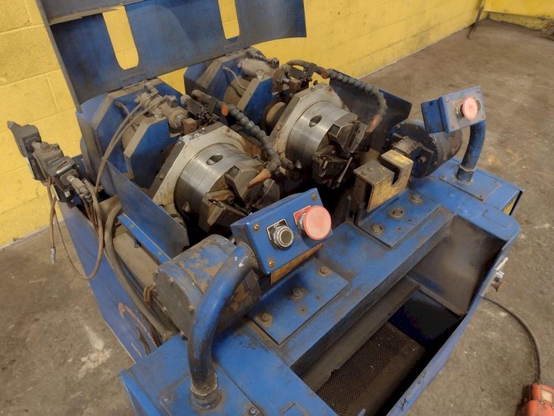 1.25" (2) HEAD ASHLAND MODEL #100 PIPE THREADER WITH LANDIS LANCO #10T HEADS: STOCK #18211