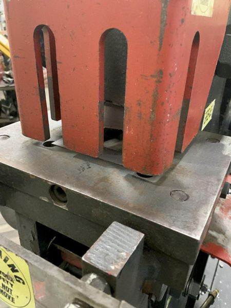 50 TON EDWARDS JAWS IV HYDRAULIC IRONWORKER: STOCK #80758