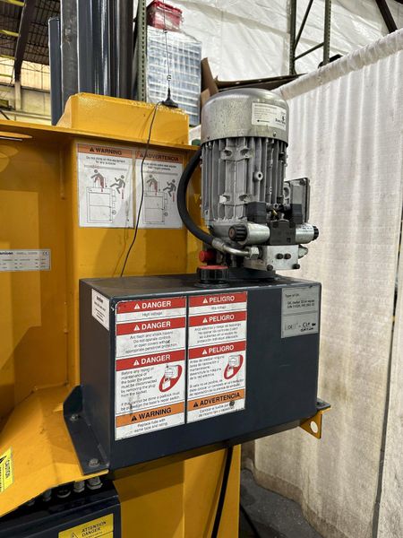 48" X 30" BRAMIDAN MODEL # B20 CARDBOARD BALER: STOCK #78021