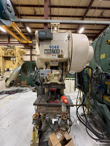 60-ton Minster #6SS Open Back Inclinable Geared Press For Sale, Year 1986