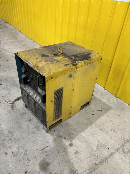 300 AMP HOBART MODEL #RC301 WELDER POWER UNIT: STOCK #20113