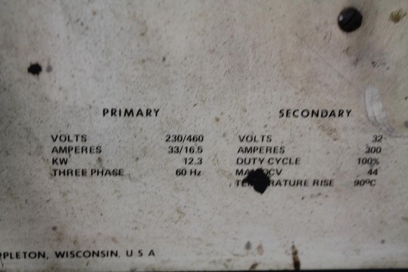 300 AMP MILLER MODEL CP - 300 WELDER: STOCK #62286