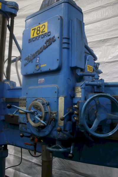 8' X 19" GIDDINGS & LEWIS RADIAL DRILL: STOCK #75046